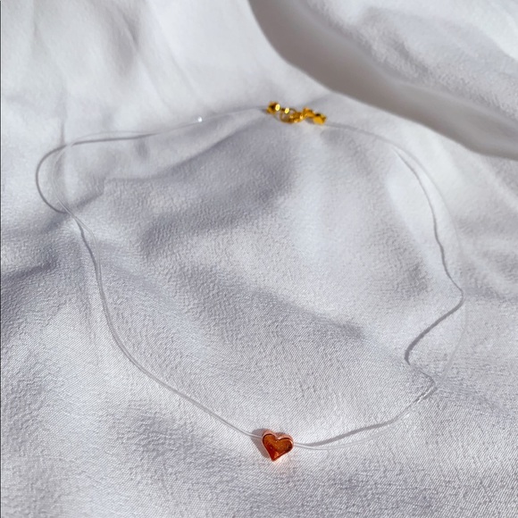Rose Gold Dainty Heart Floating Necklace Aesthetic - Picture 3 of 4
